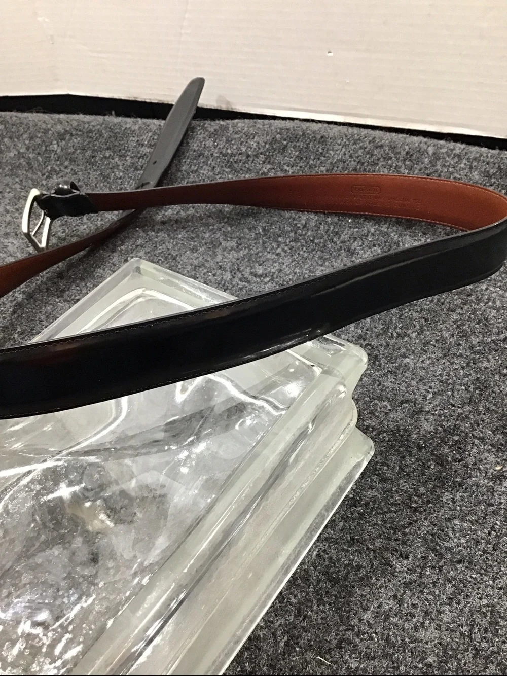 Vintage Coach handcrafted men’s Black and Brown polished Leather Belt 40